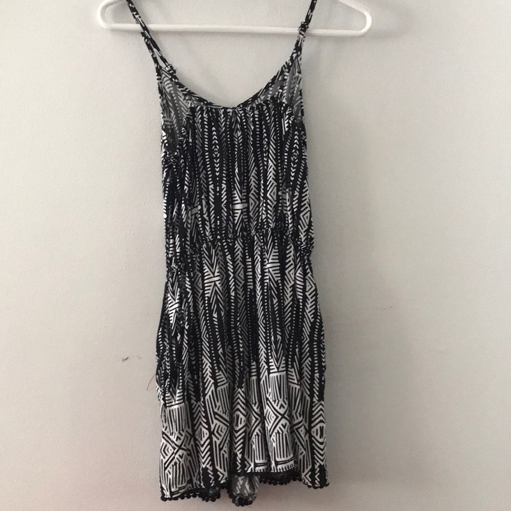 Romper - Picture 3 of 4